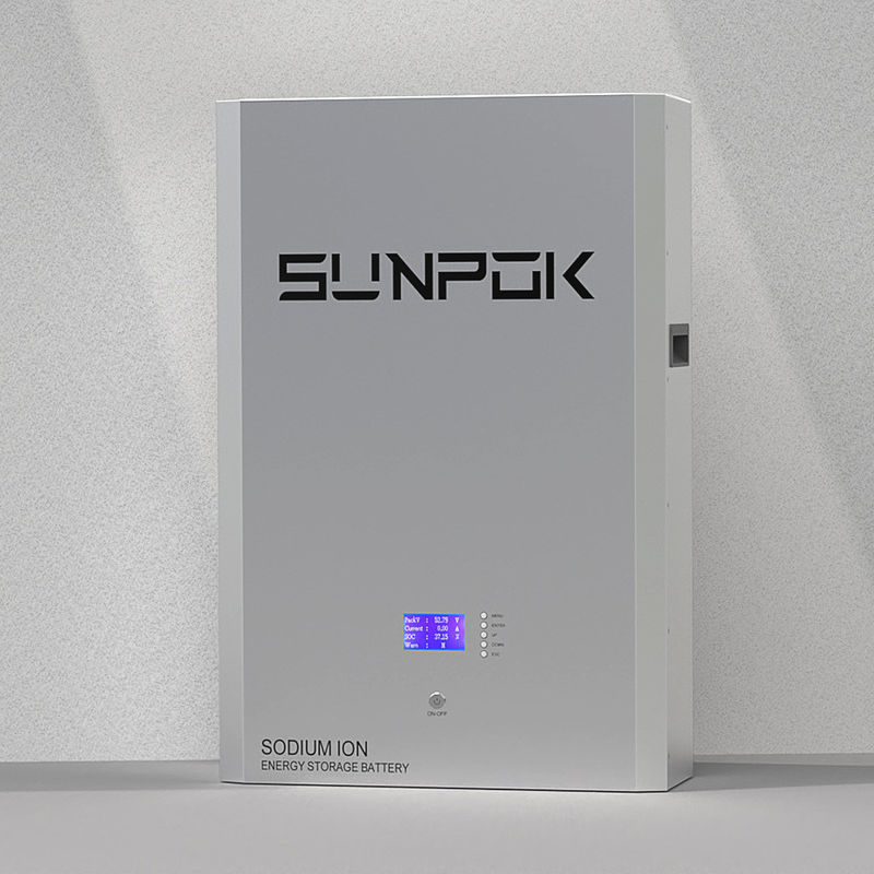 Niemiecki nowy system magazynowania energii słonecznej z akumulatorami sodowo-jonowymi